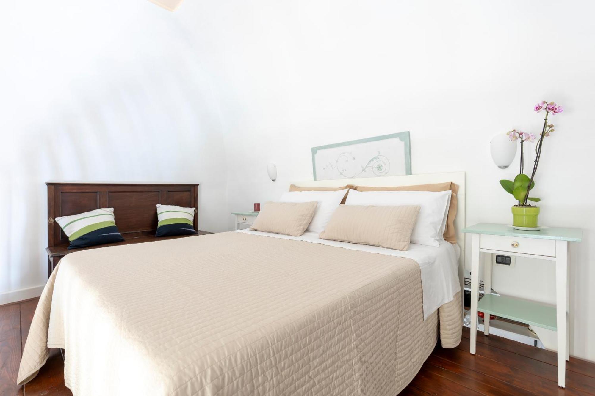 Niloufar Residence Napoli Εξωτερικό φωτογραφία