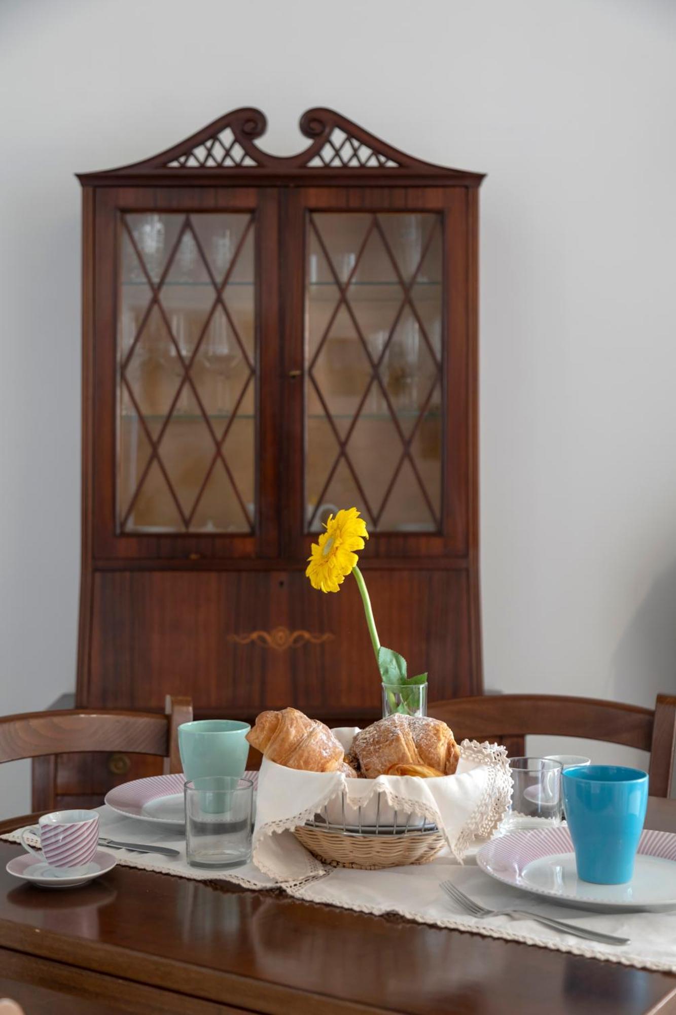 Niloufar Residence Napoli Εξωτερικό φωτογραφία